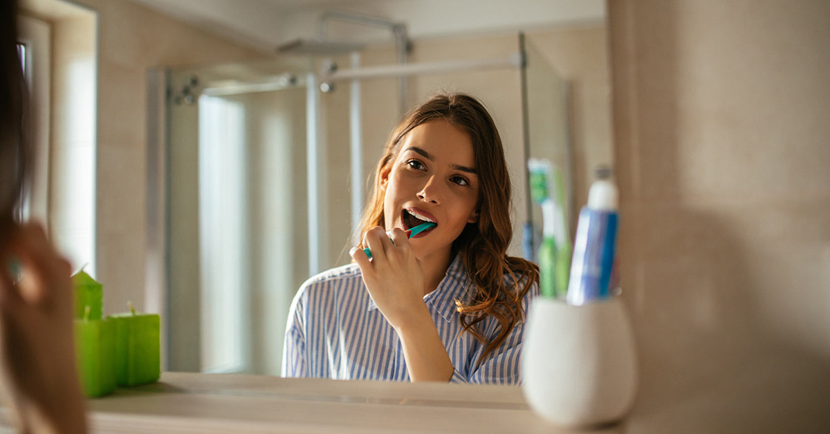 Tandenpoetsen: wat is nu het beste tijdstip?